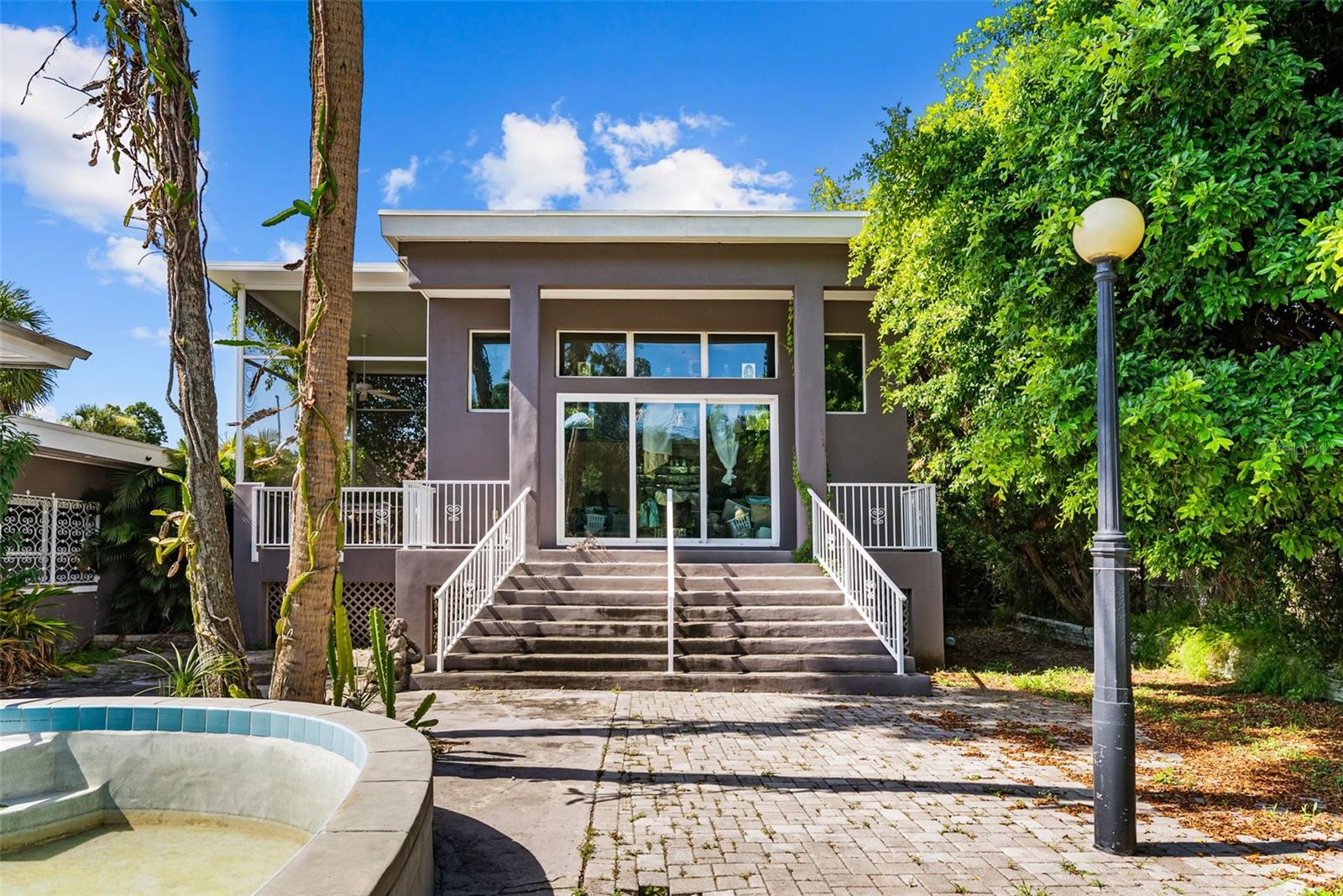 211 S SHORE CREST DR — photo 9