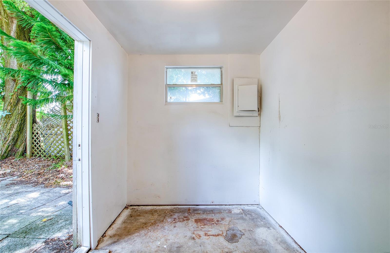 10205 N 29TH ST — photo 23