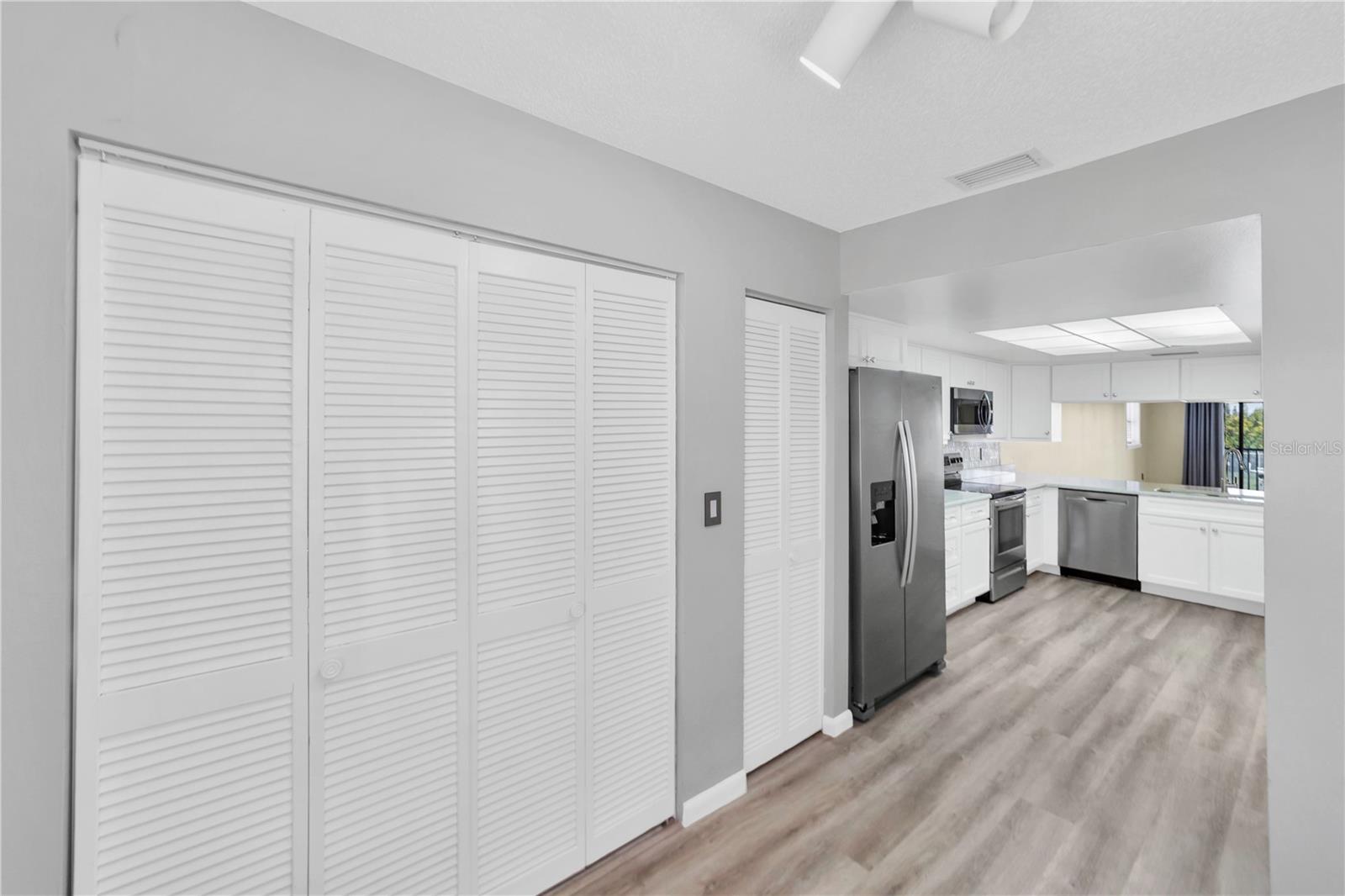515 LEFFINGWELL AVE #116 — photo 22