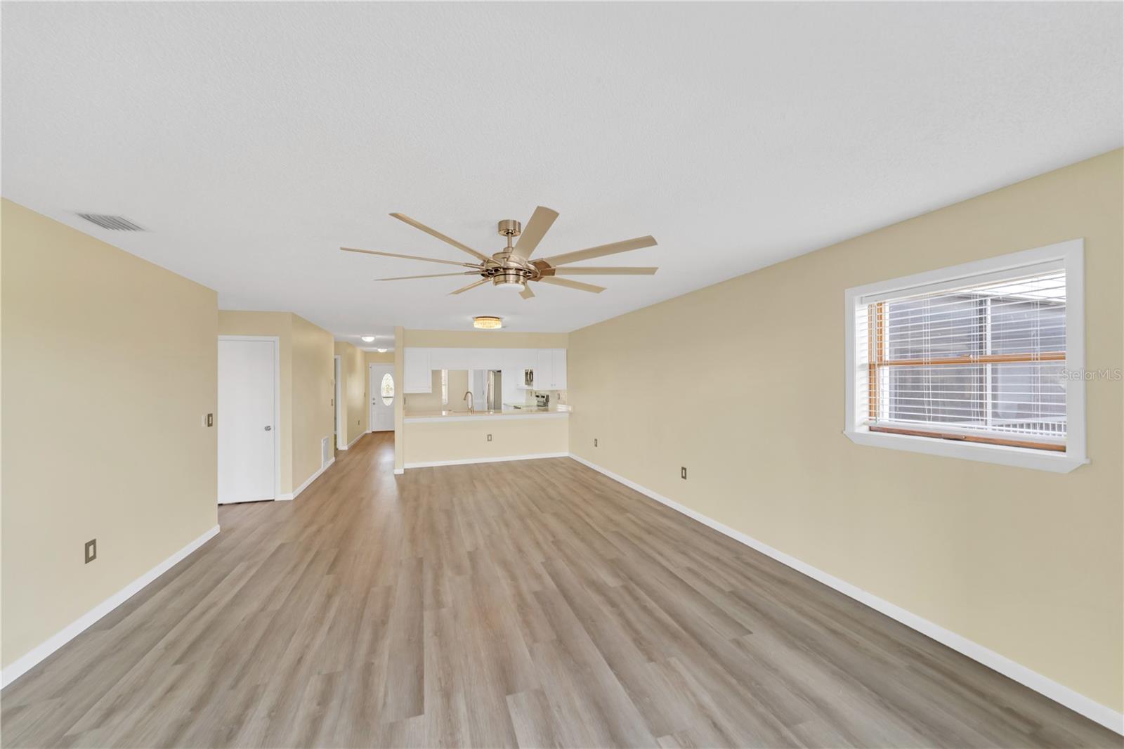 515 LEFFINGWELL AVE #116 — photo 29