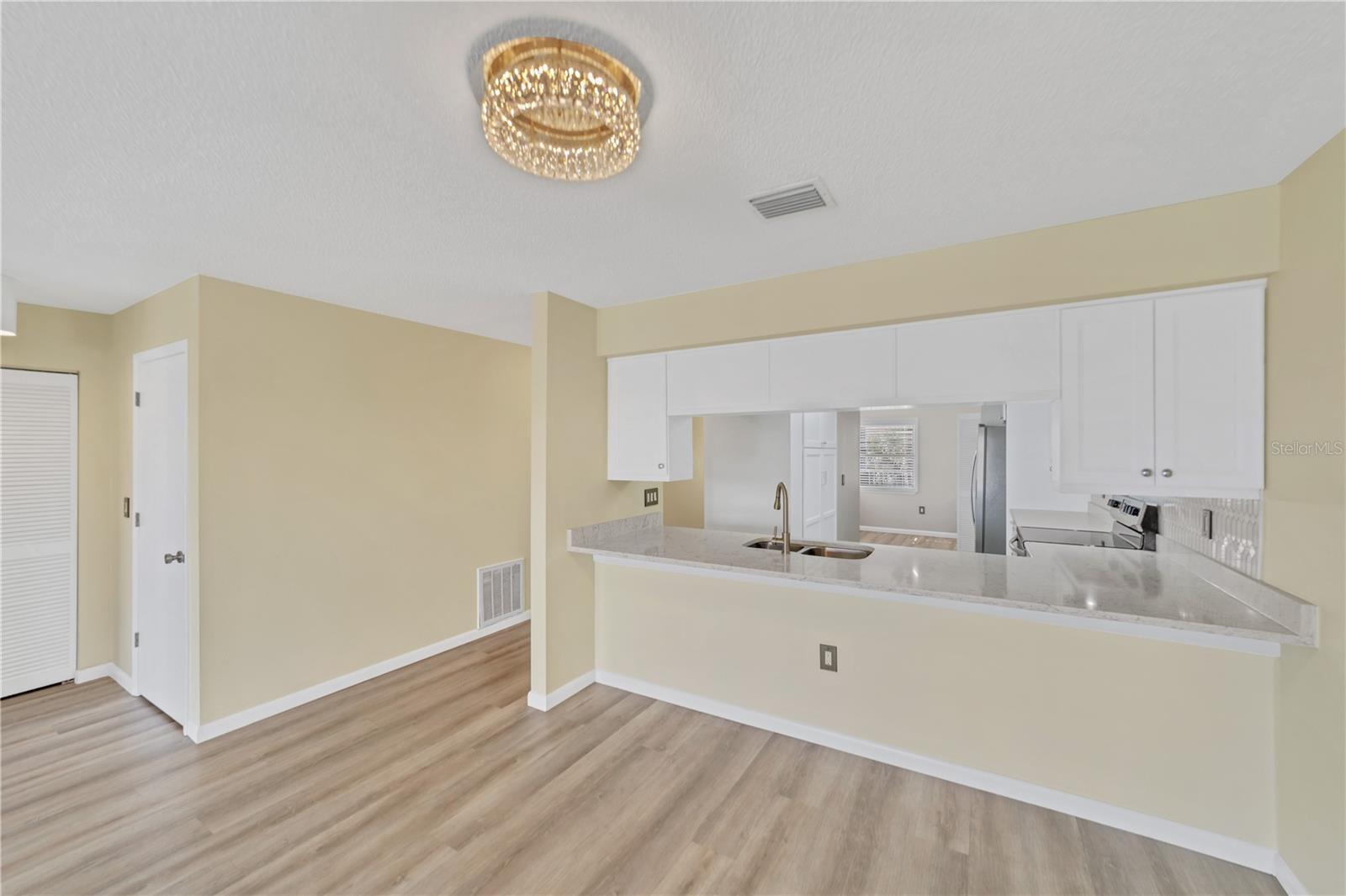 515 LEFFINGWELL AVE #116 — photo 23