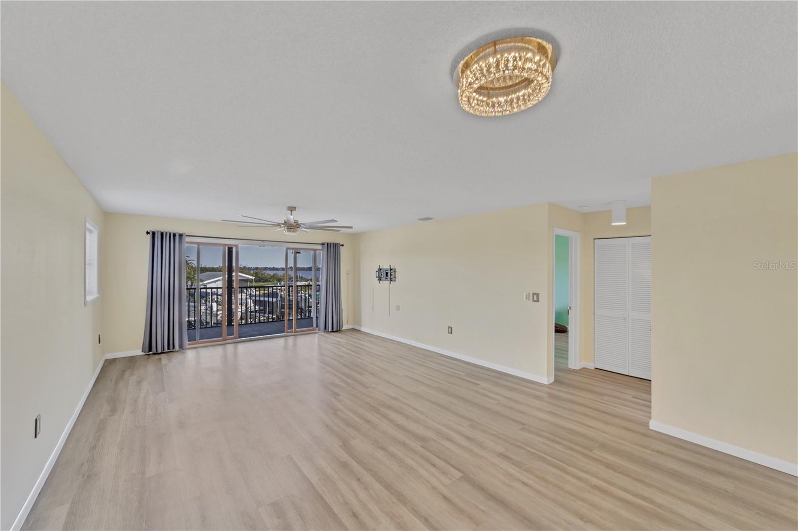 515 LEFFINGWELL AVE #116 — photo 27