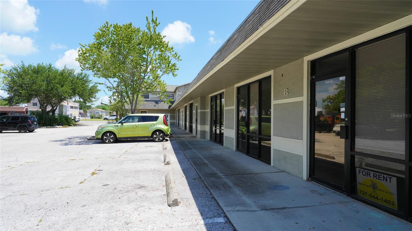 5650 PARK BLVD N #6 — photo 10