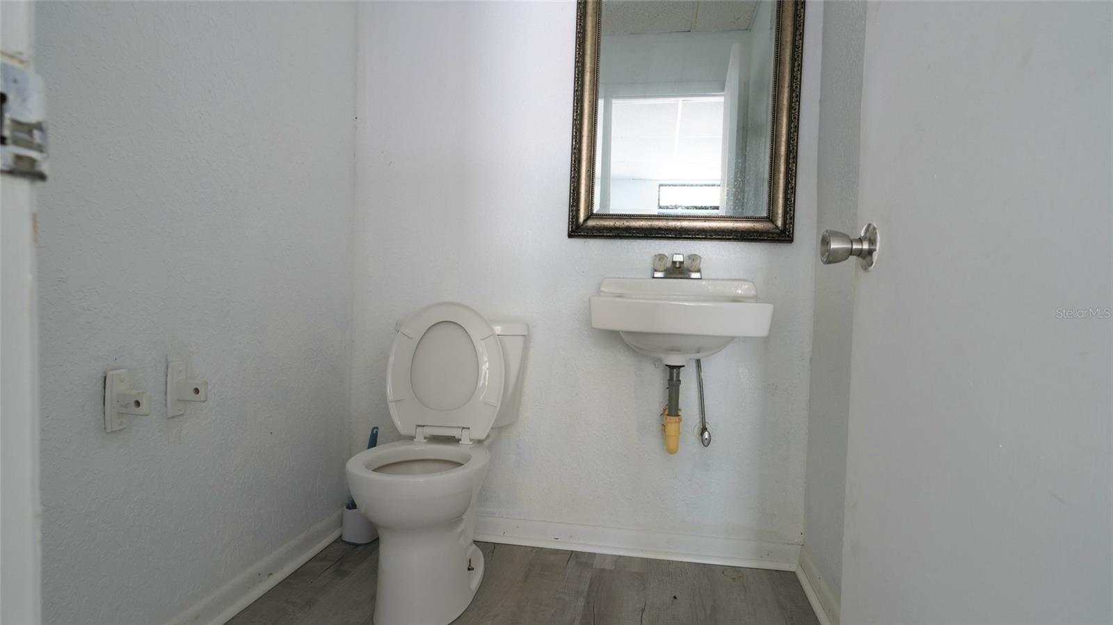 5650 PARK BLVD N #6 — photo 4
