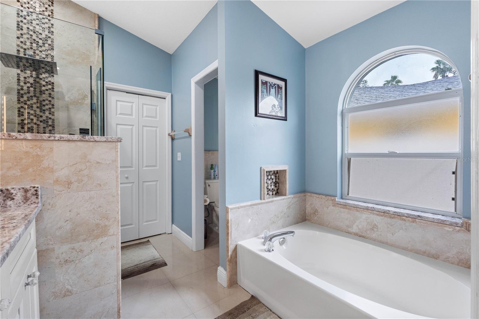 3306 PIN OAK LN — photo 29