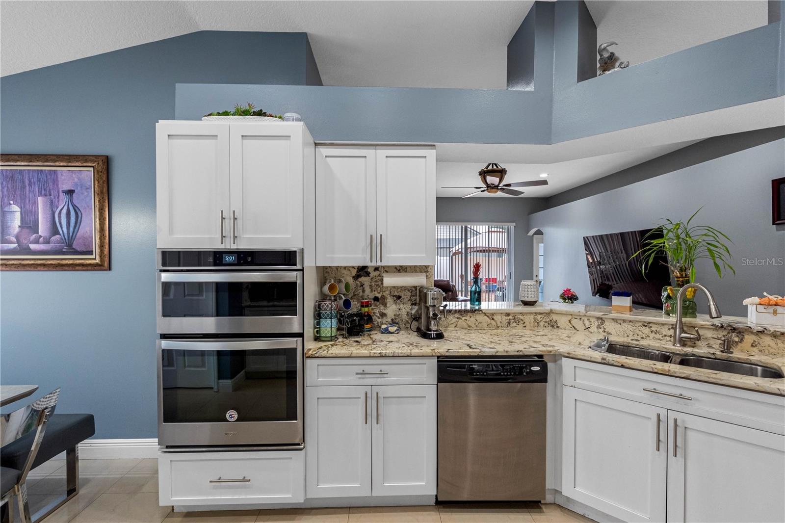 3306 PIN OAK LN — photo 41