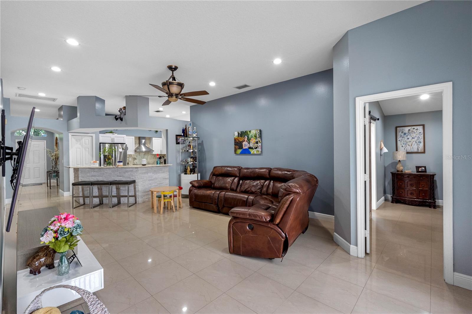 3306 PIN OAK LN — photo 45
