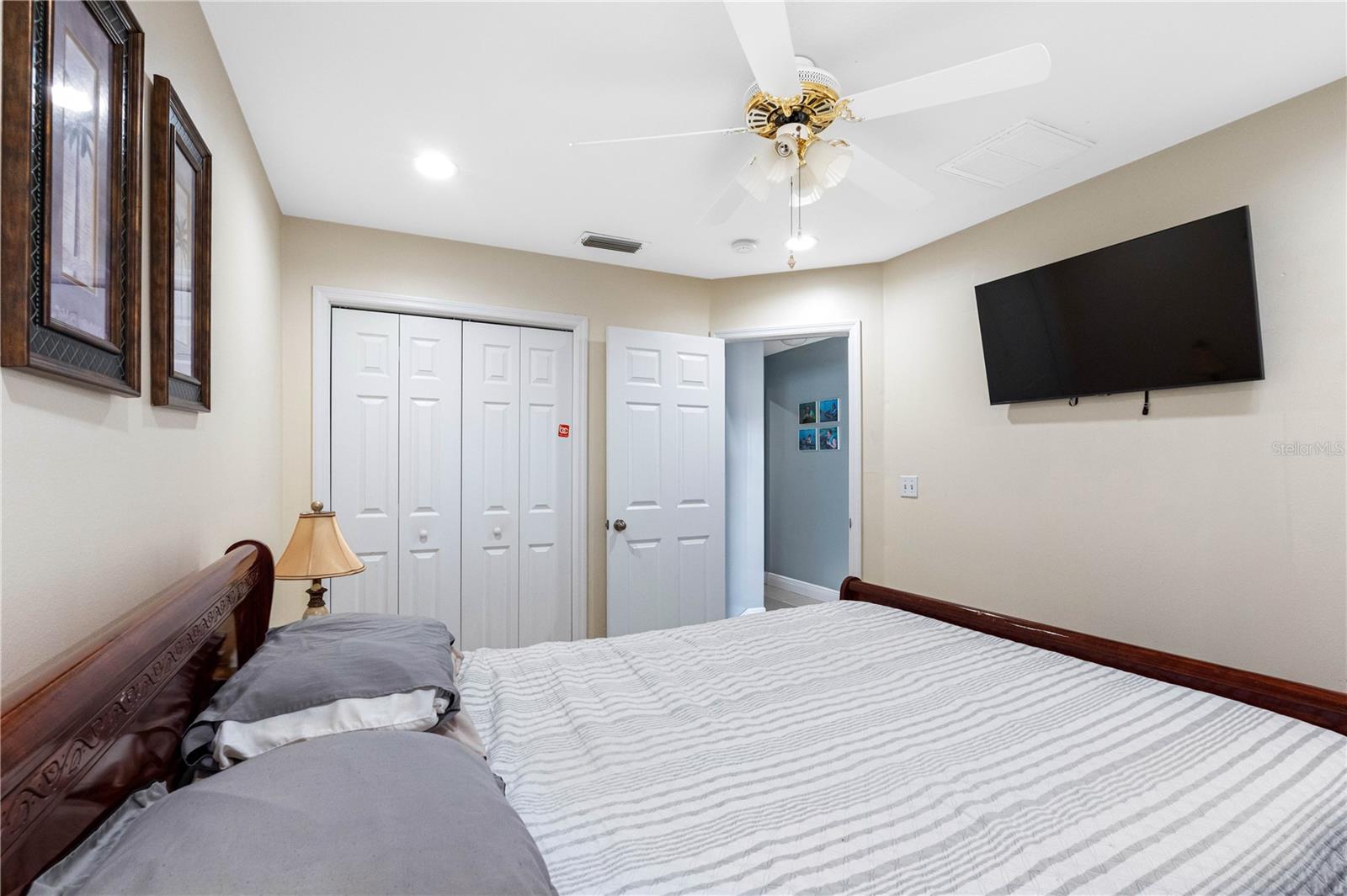 3306 PIN OAK LN — photo 33