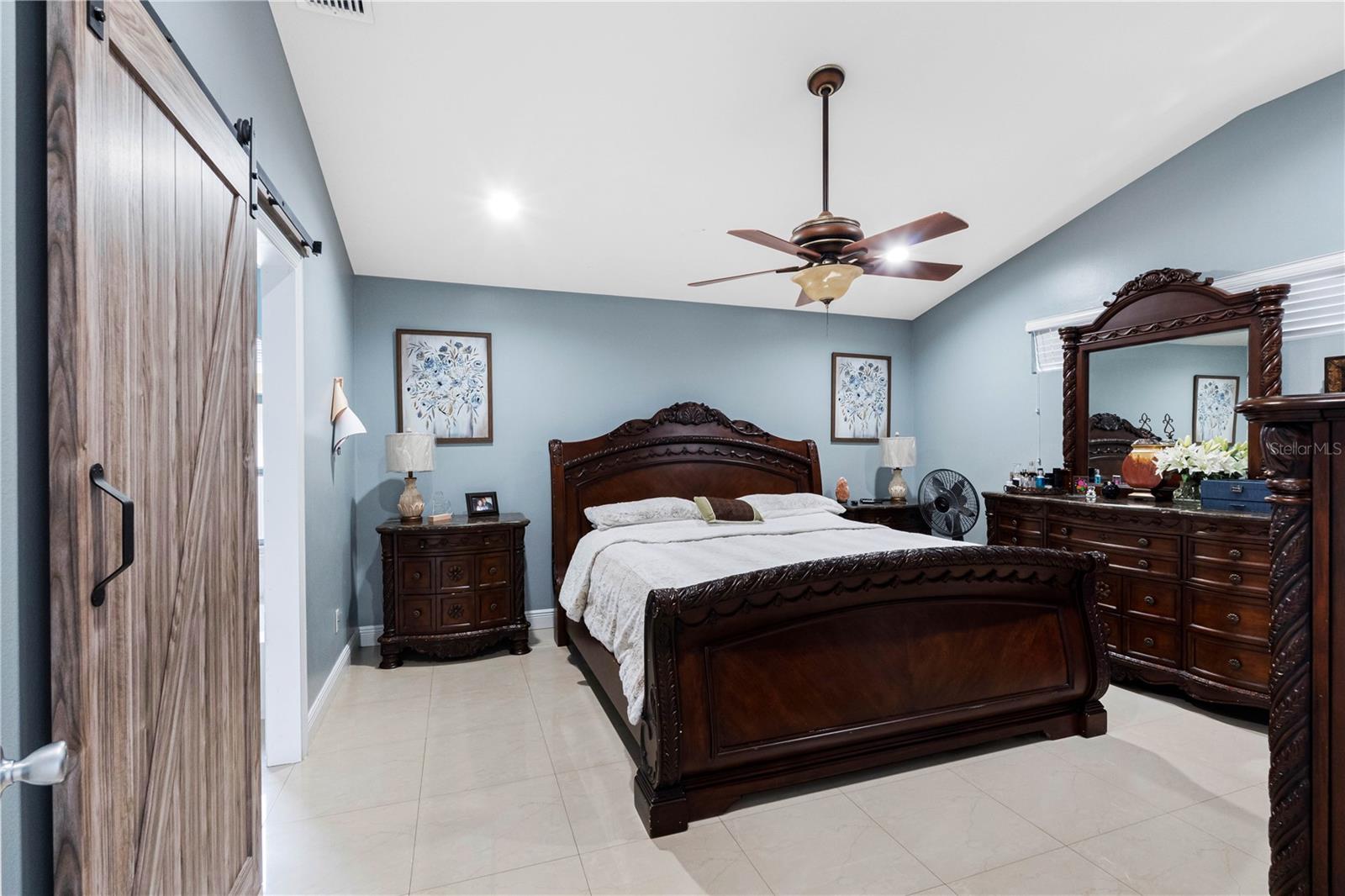 3306 PIN OAK LN — photo 25