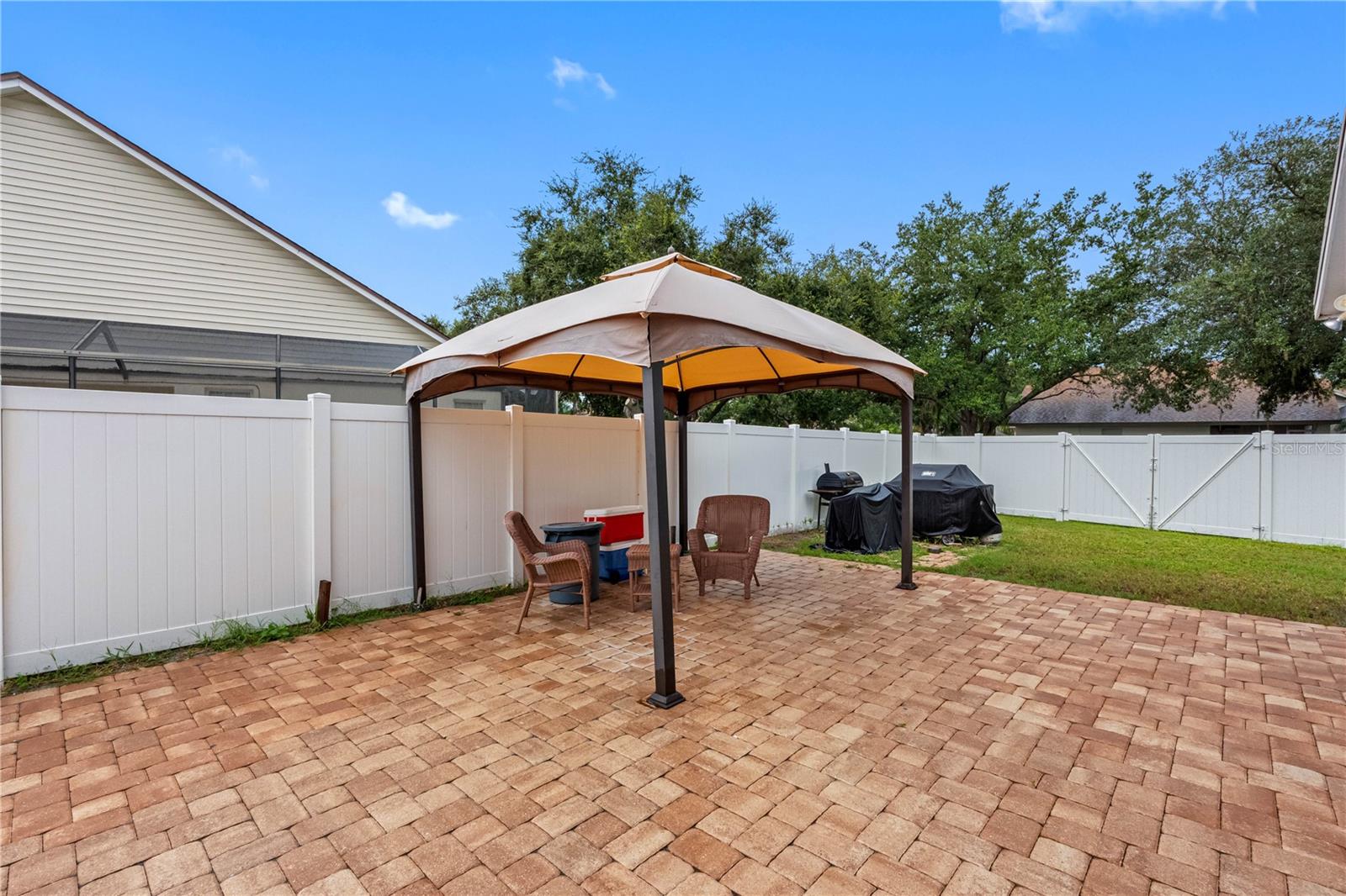 3306 PIN OAK LN — photo 16