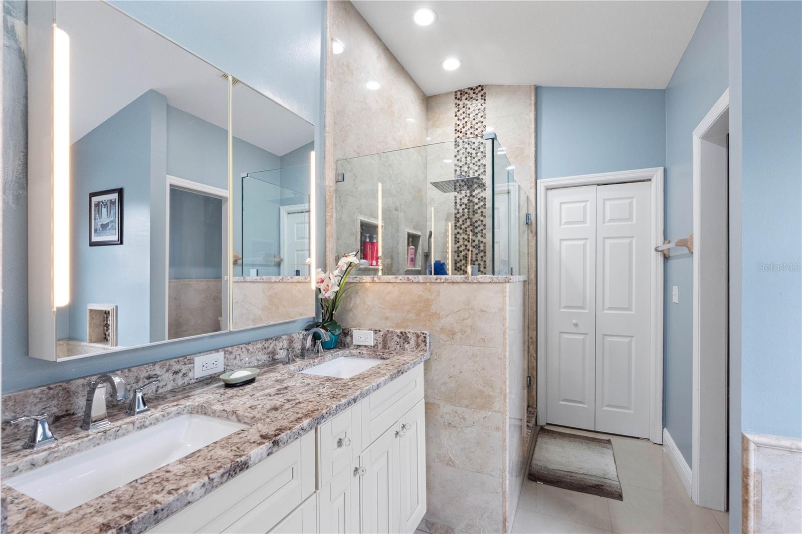 3306 PIN OAK LN — photo 28