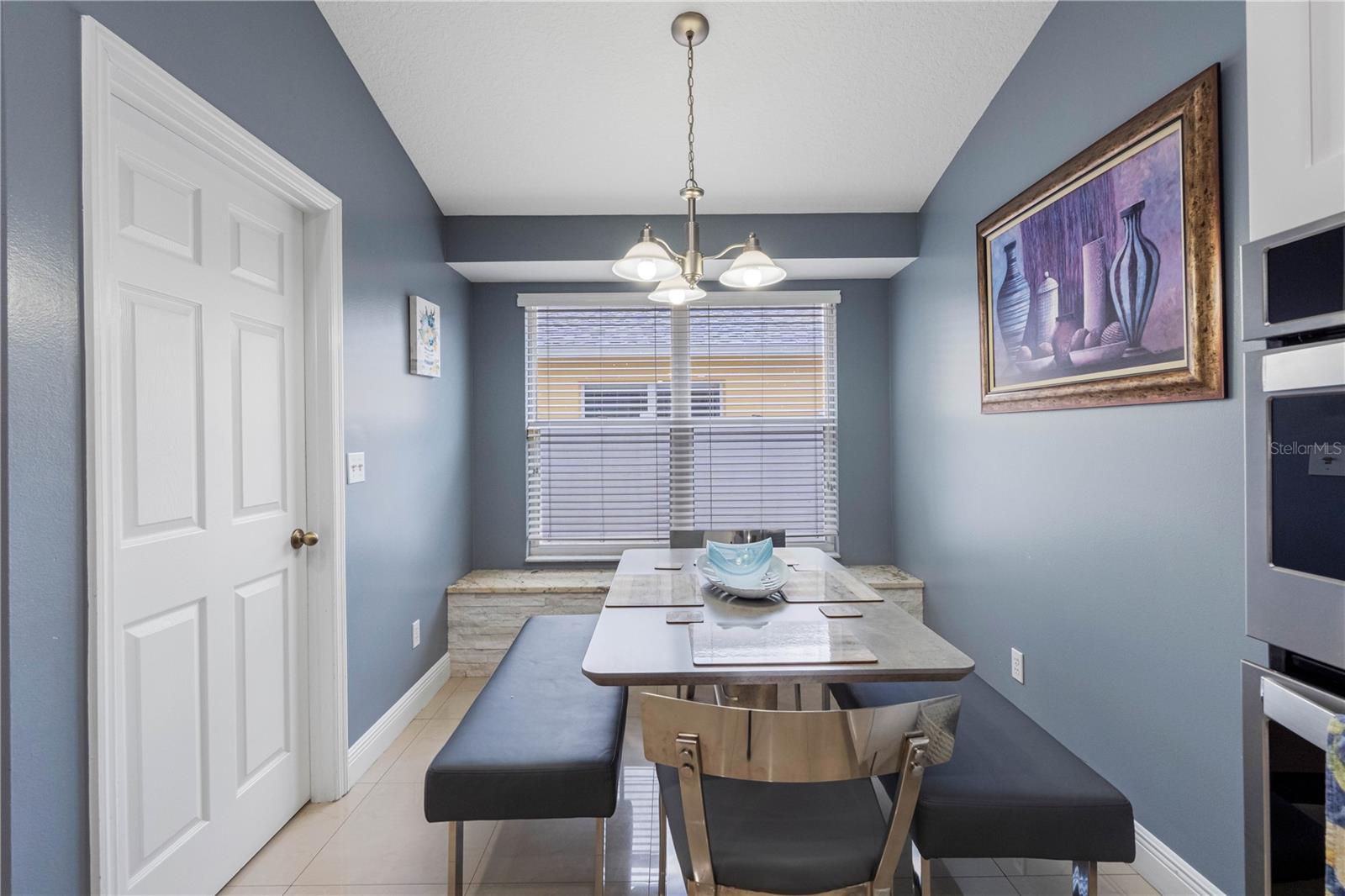 3306 PIN OAK LN — photo 38