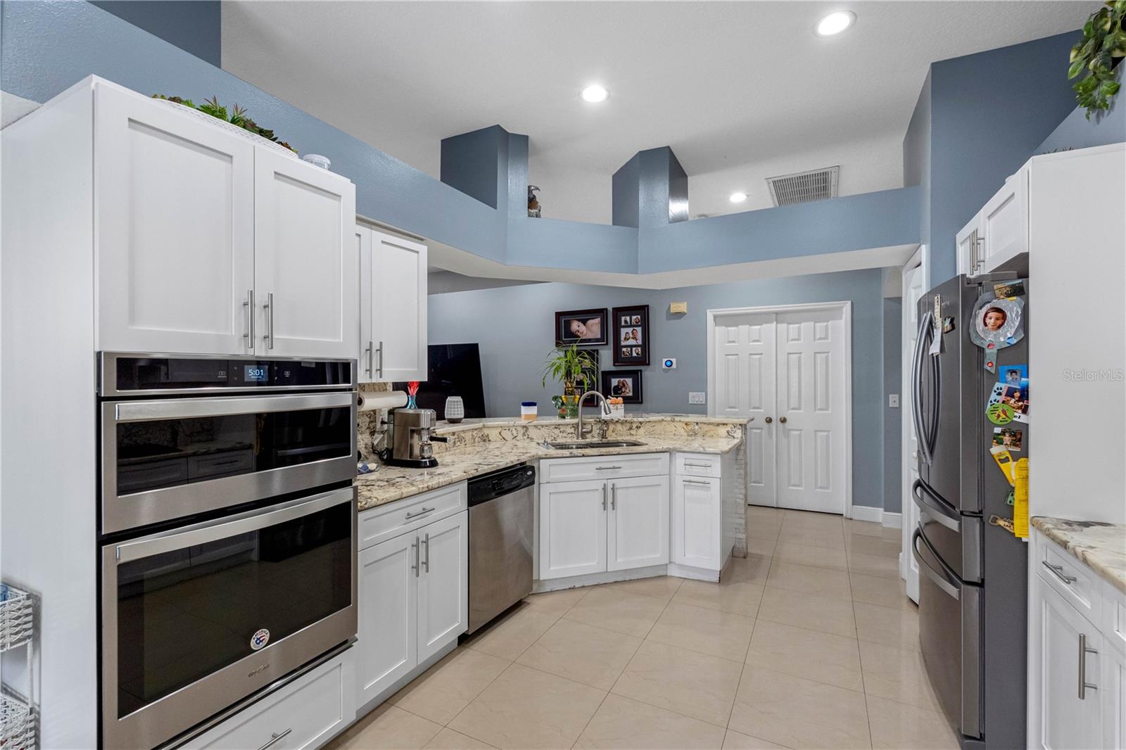 3306 PIN OAK LN — photo 42