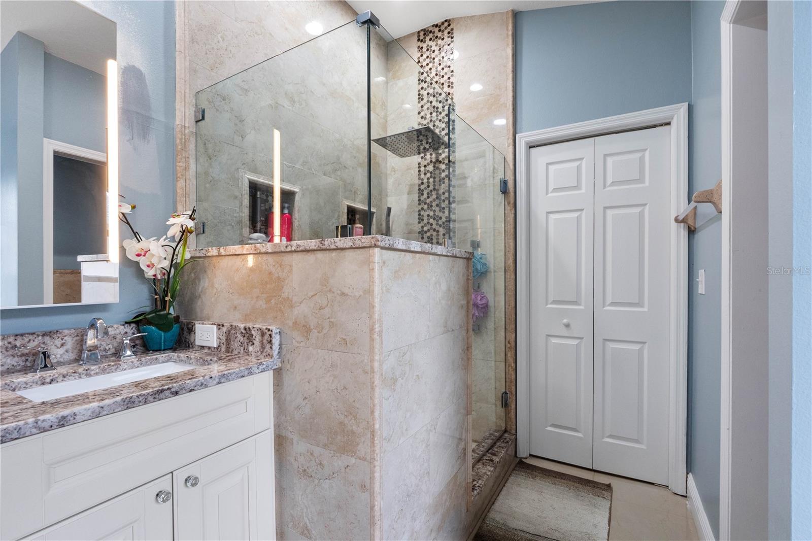 3306 PIN OAK LN — photo 30