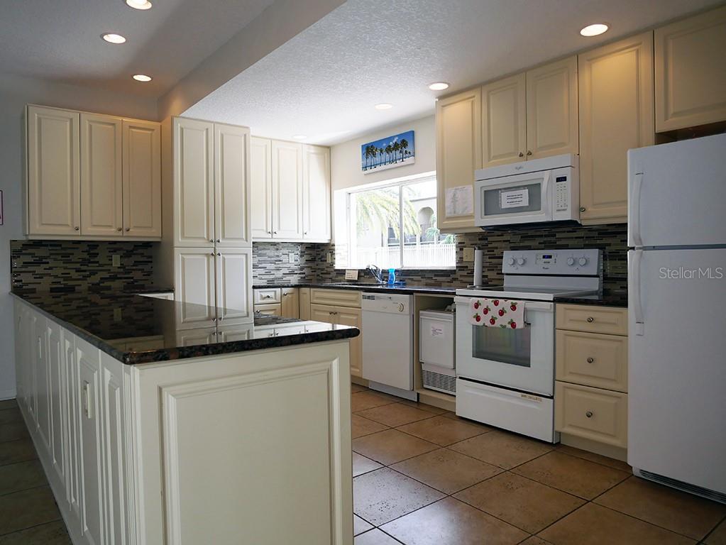 7701 STARKEY RD #316 — photo 17
