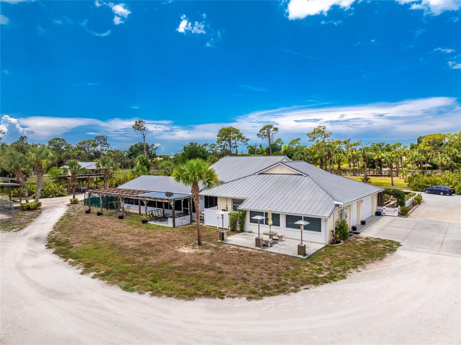 668 PALOMINO TRL — photo 87