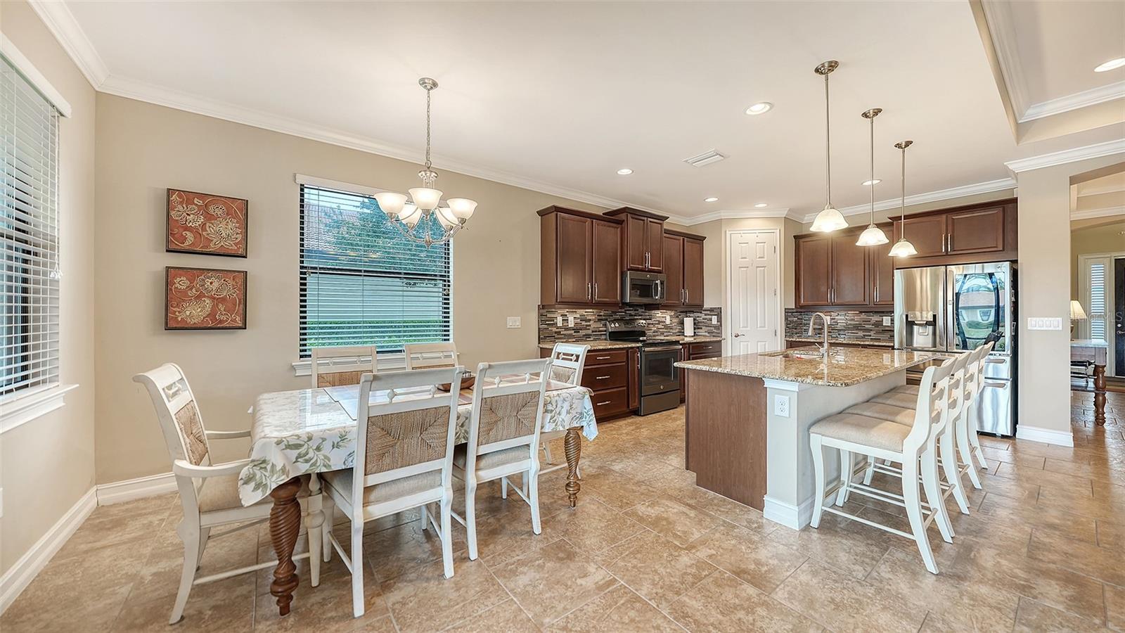 1051 BRADBERRY DR — photo 12