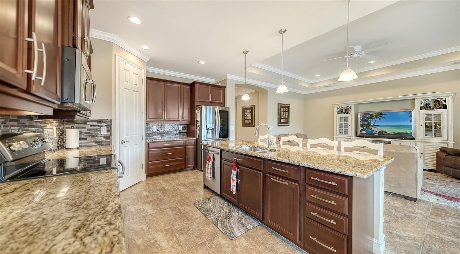 1051 BRADBERRY DR — photo 17