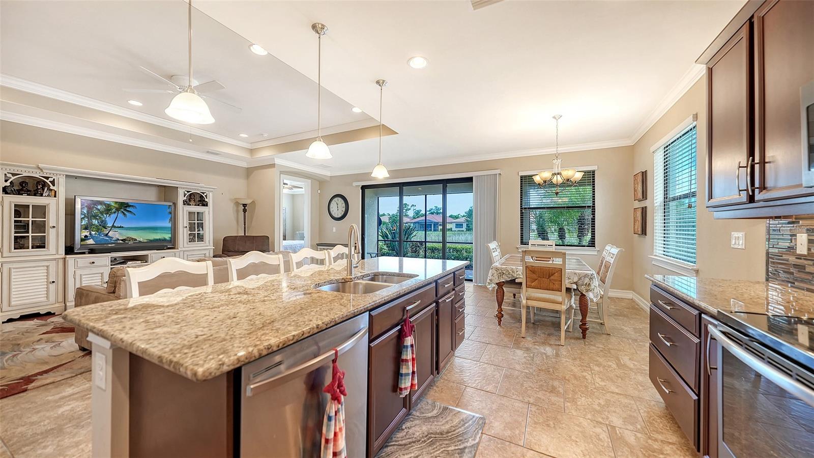 1051 BRADBERRY DR — photo 16