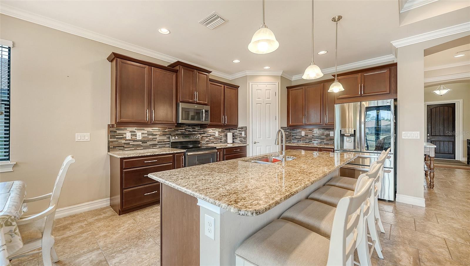 1051 BRADBERRY DR — photo 13