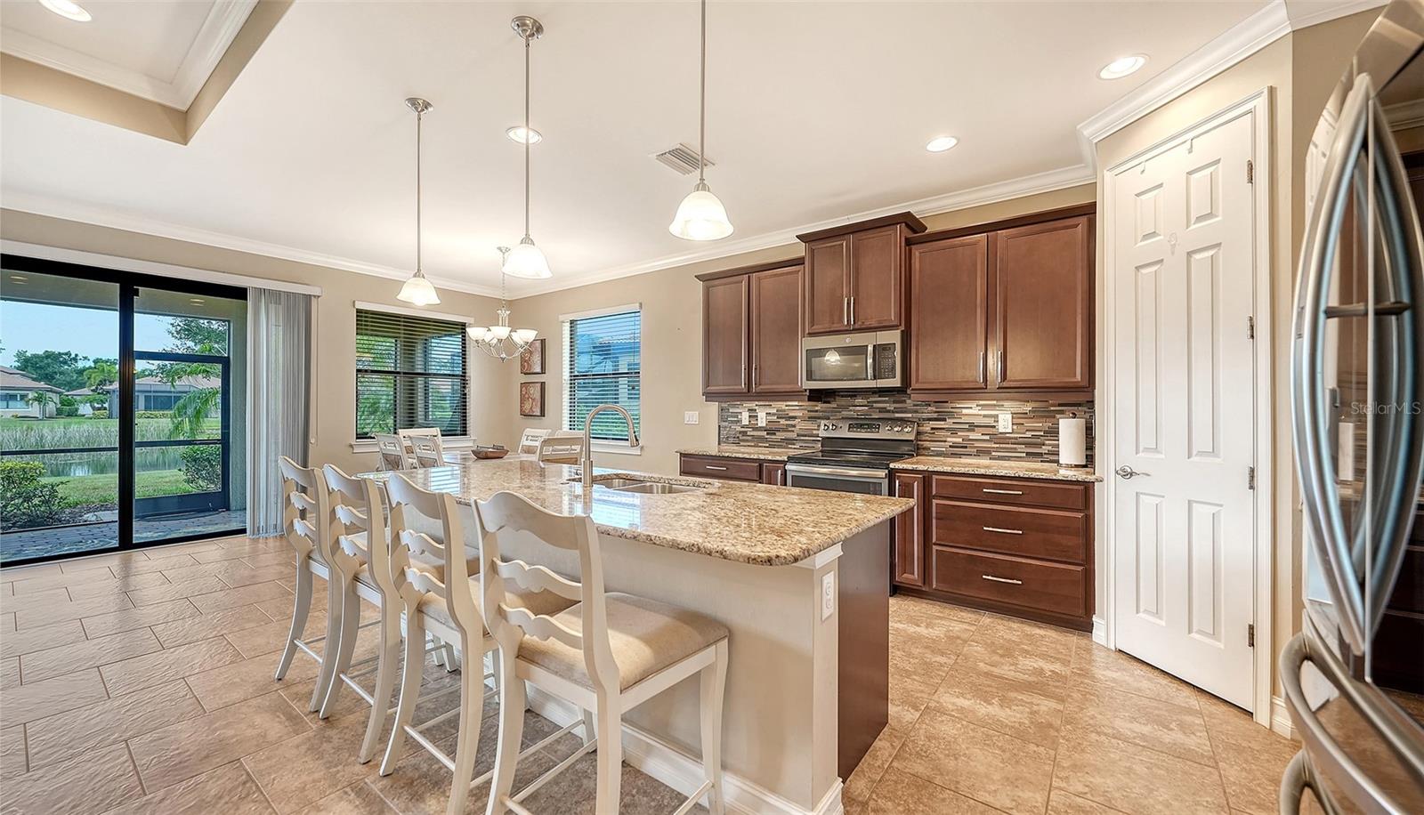 1051 BRADBERRY DR — photo 15
