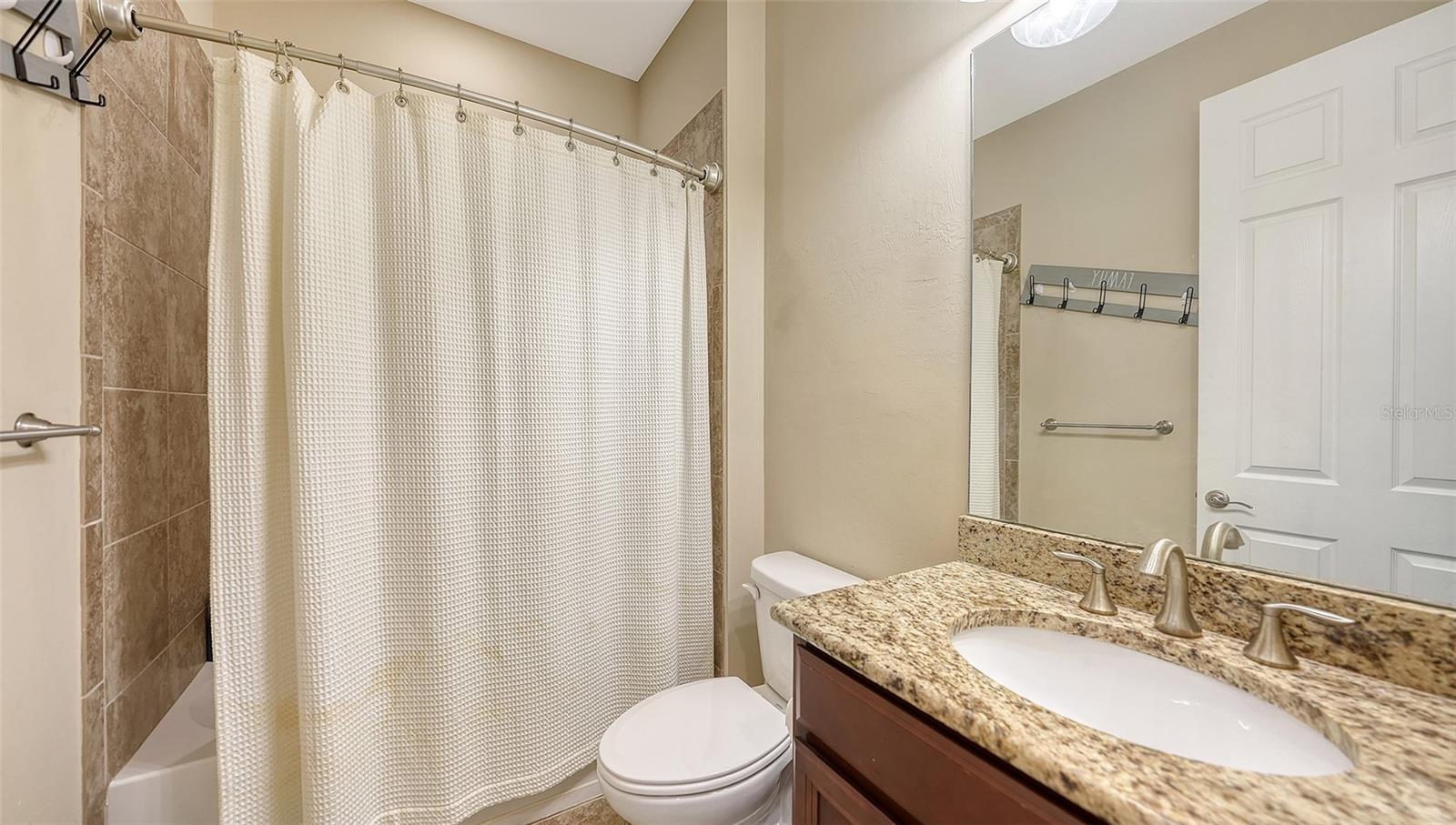1051 BRADBERRY DR — photo 27