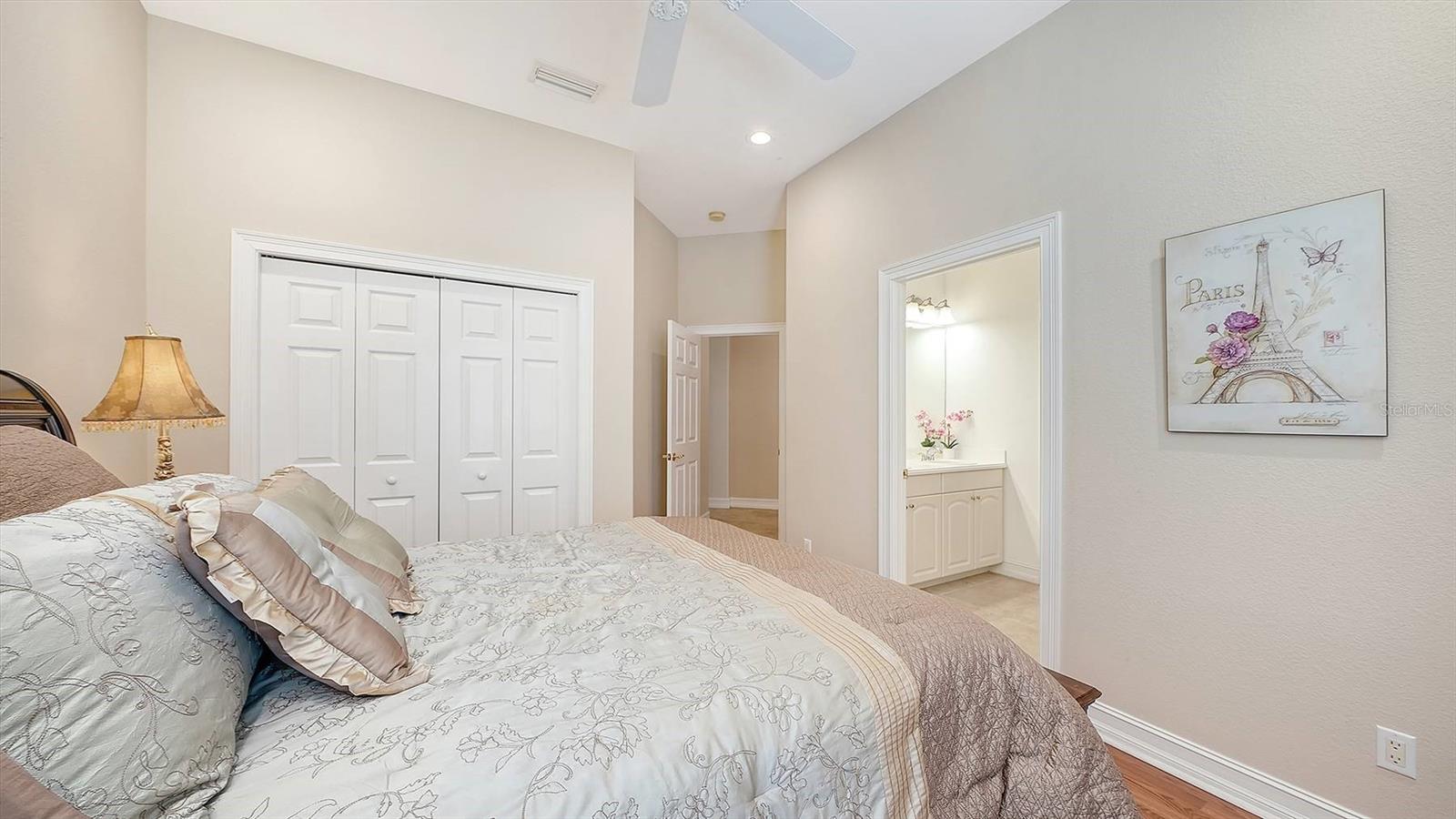 225 PESARO DR — photo 24