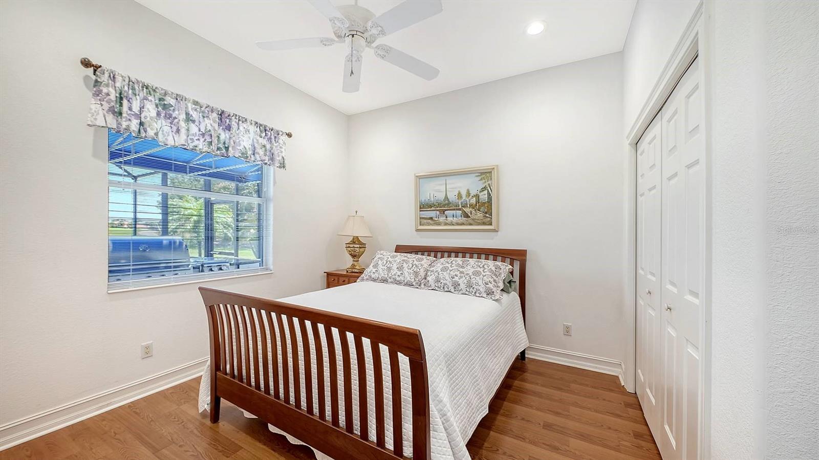 225 PESARO DR — photo 27