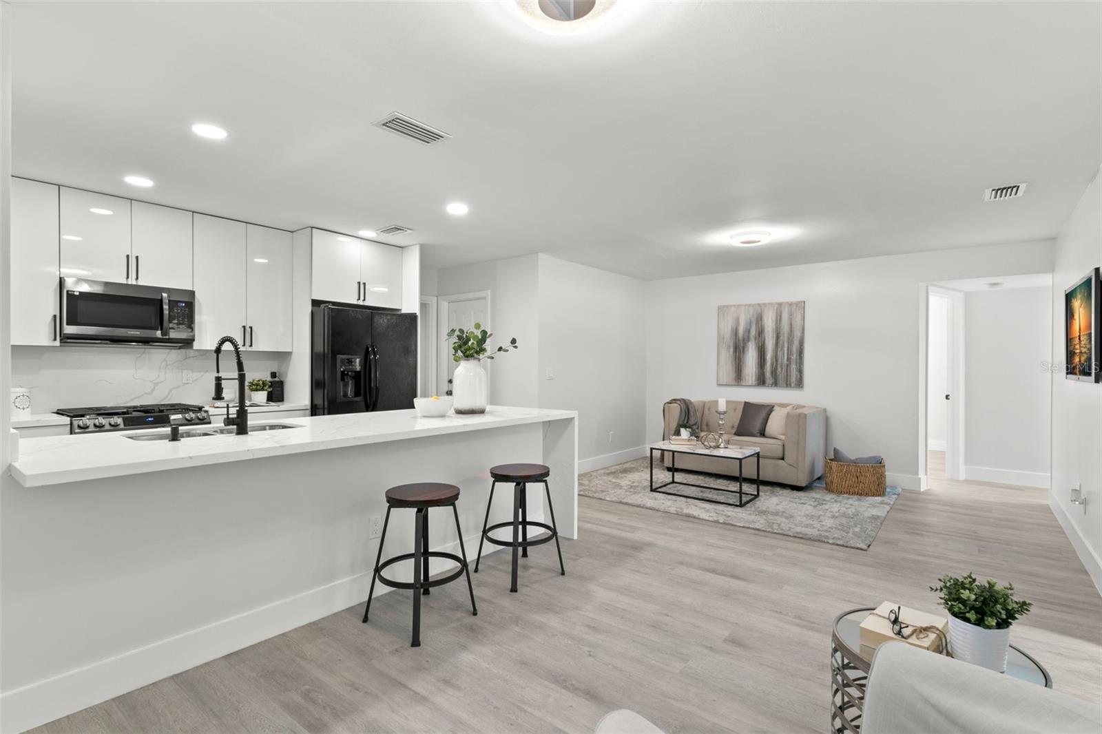 5931 DENVER ST NE — photo 11