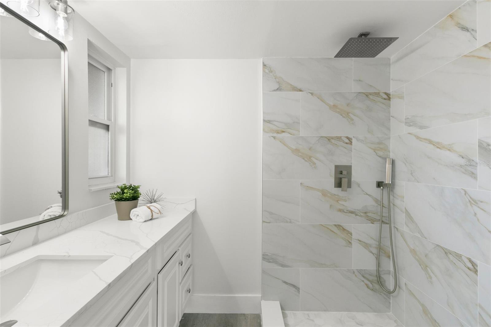 5931 DENVER ST NE — photo 16