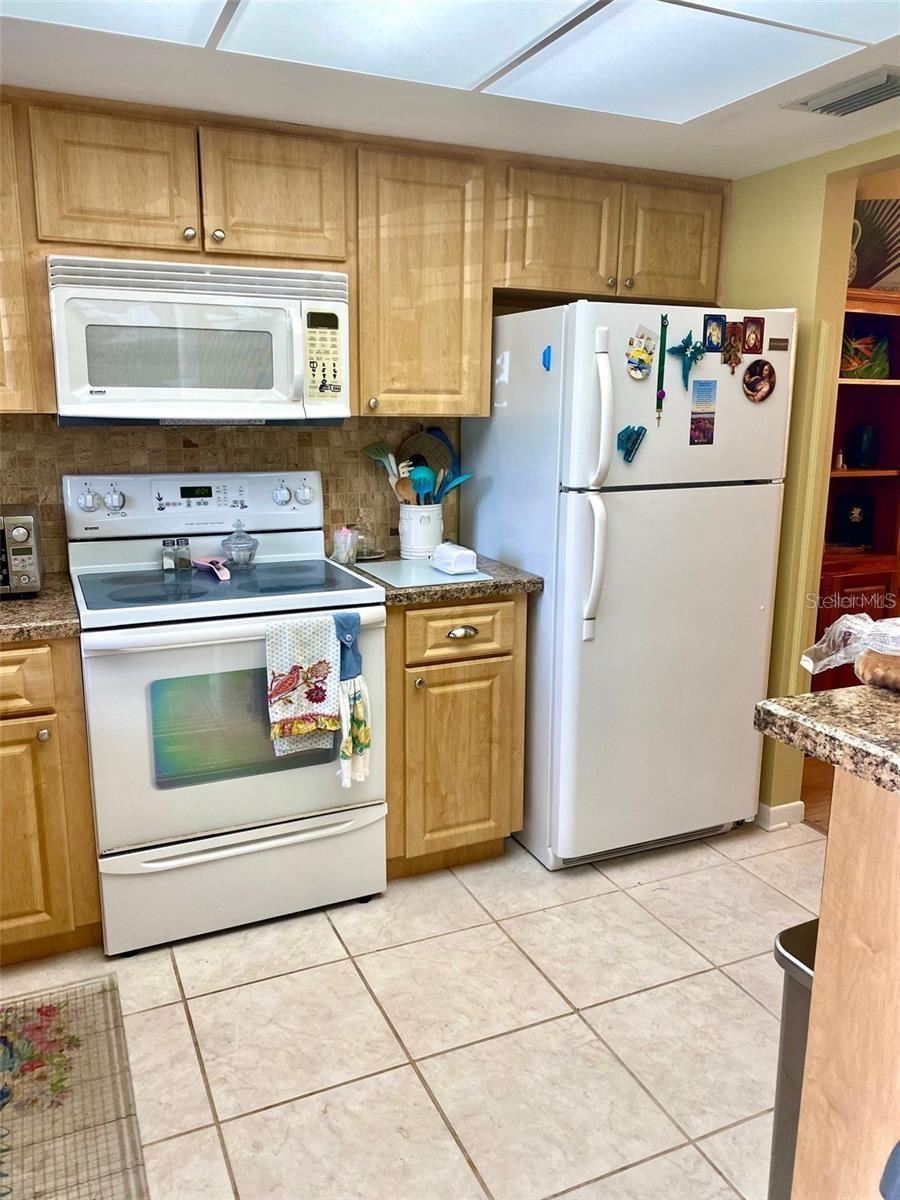 1656 S LAKE AVE #3 — photo 5
