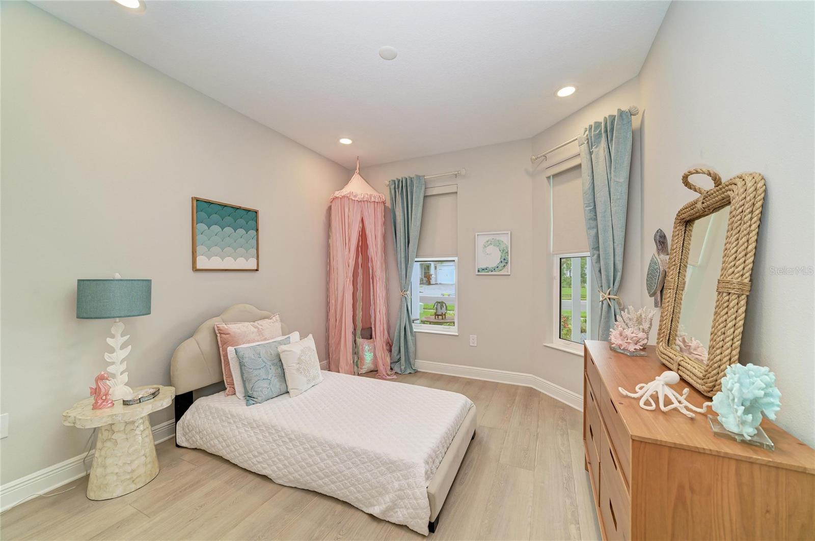 8079 SLIPWAY DR — photo 28
