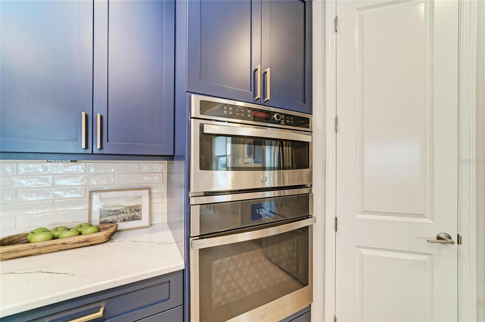 8079 SLIPWAY DR — photo 11