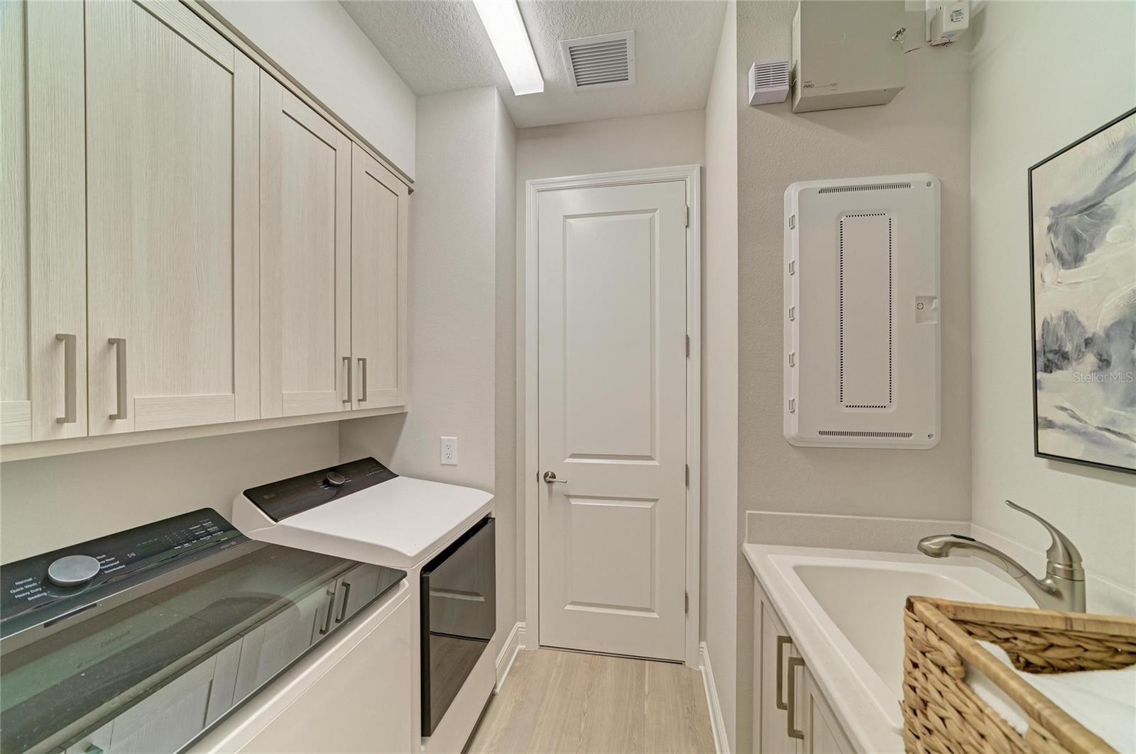 8079 SLIPWAY DR — photo 38
