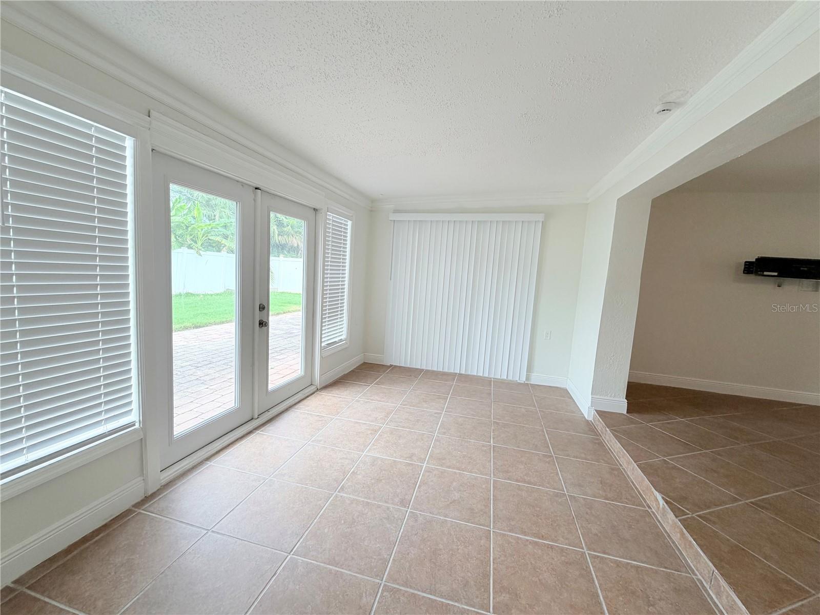 1827 OKLAHOMA AVE NE — photo 9