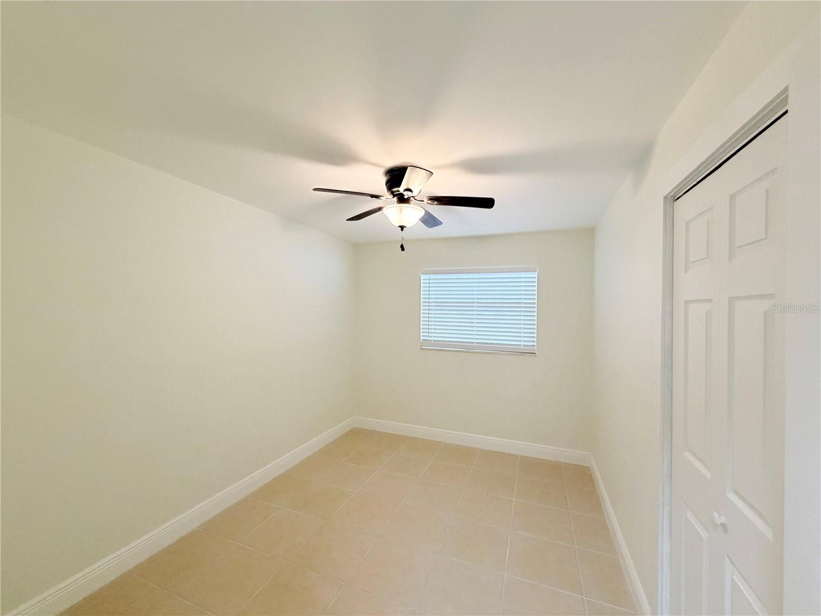 1827 OKLAHOMA AVE NE — photo 15