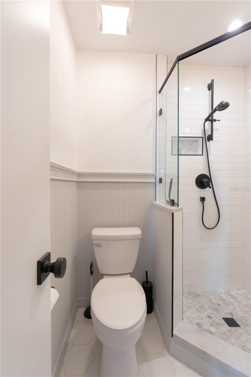 123 SEAHORSE DR SE #D — photo 9