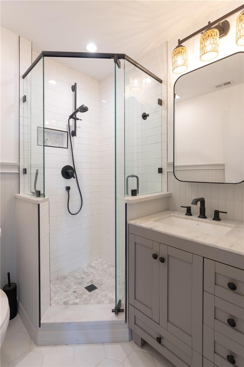 123 SEAHORSE DR SE #D — photo 10