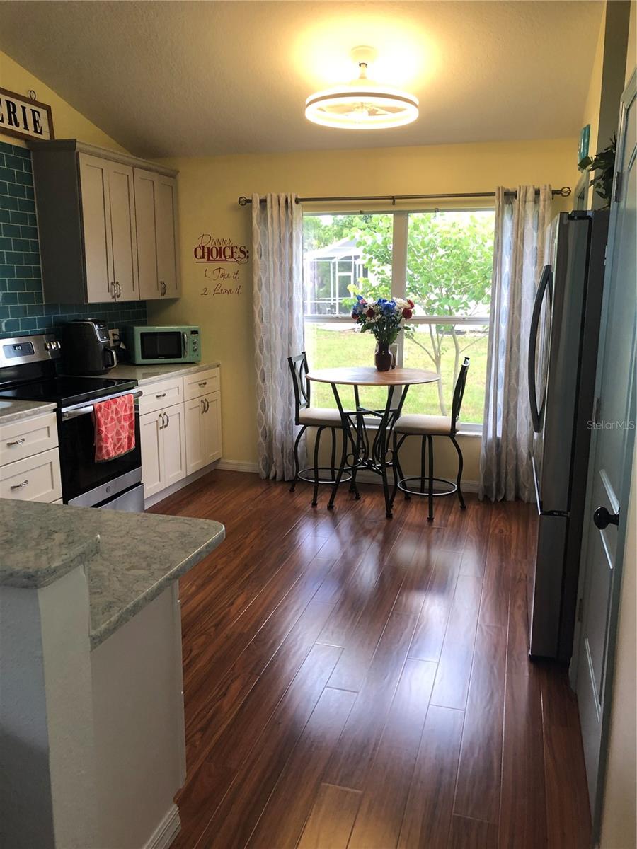 10125 PEOPLES LOOP — photo 9