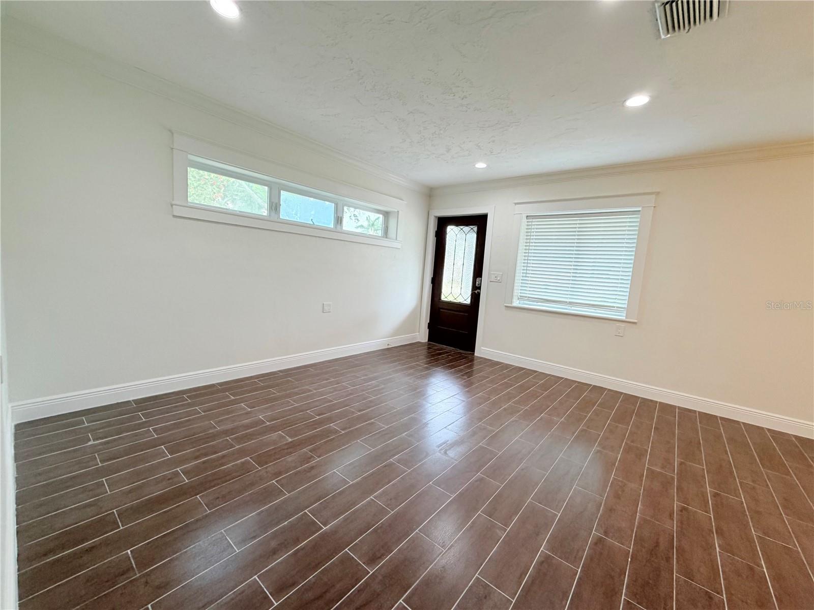 1843 OKLAHOMA AVE NE — photo 11