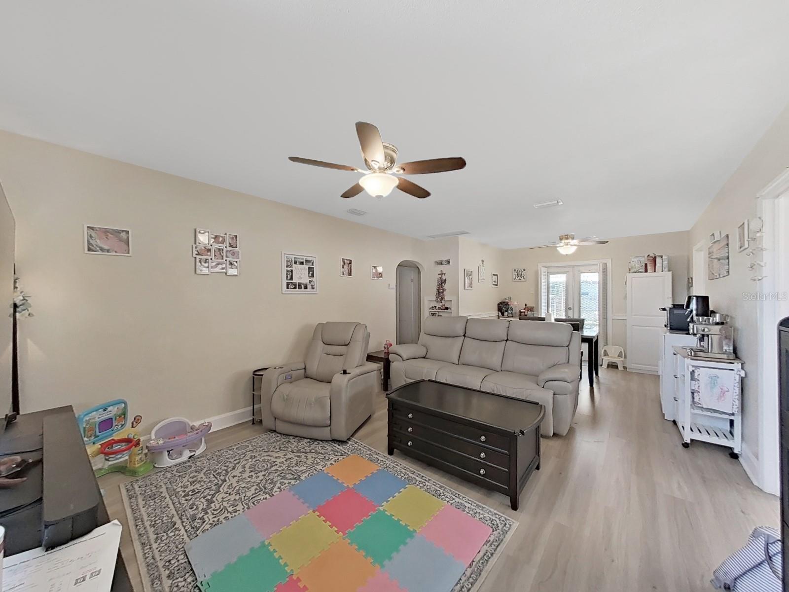 2730 EDWARDS AVE S — photo 4