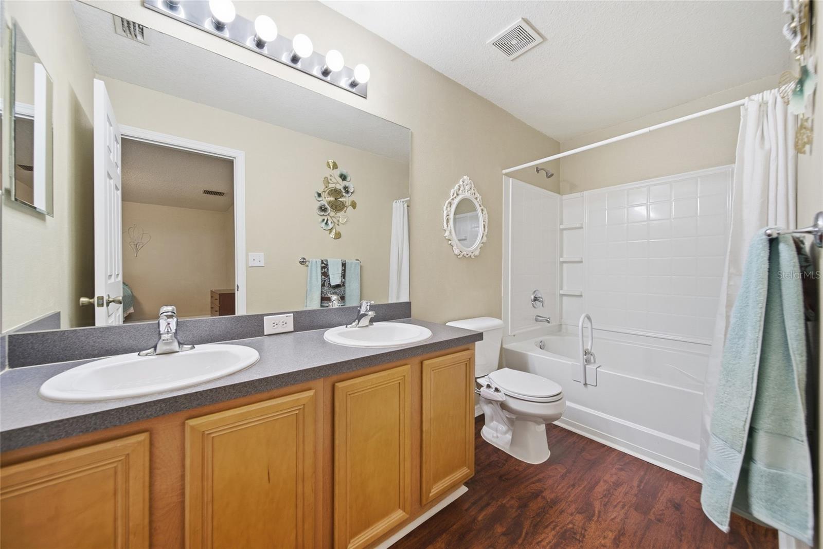 30837 SONNET GLEN DR — photo 16