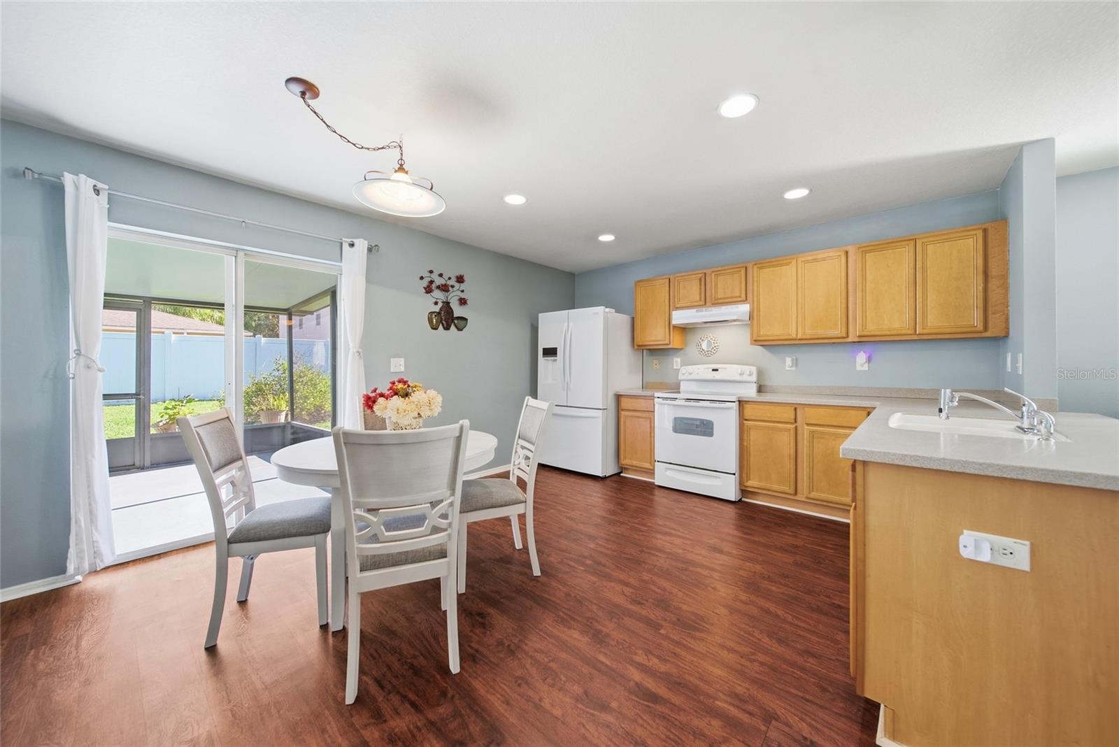 30837 SONNET GLEN DR — photo 12