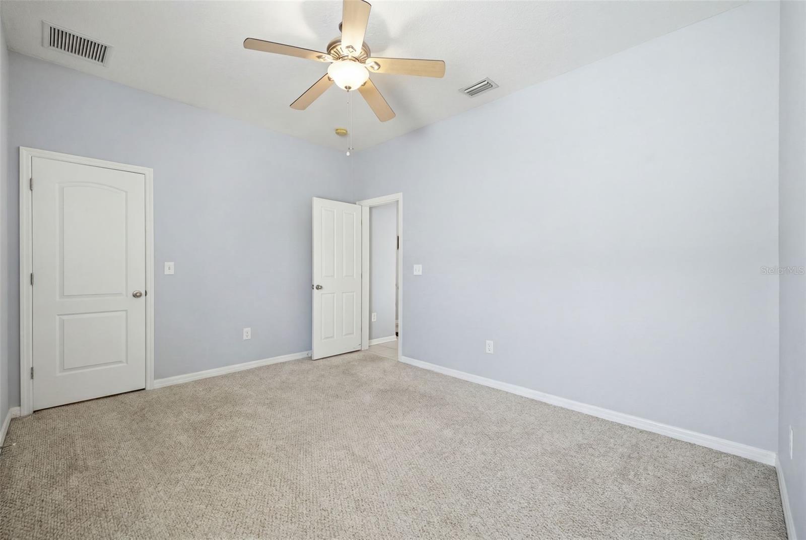 6846 PINE SPRINGS — photo 36