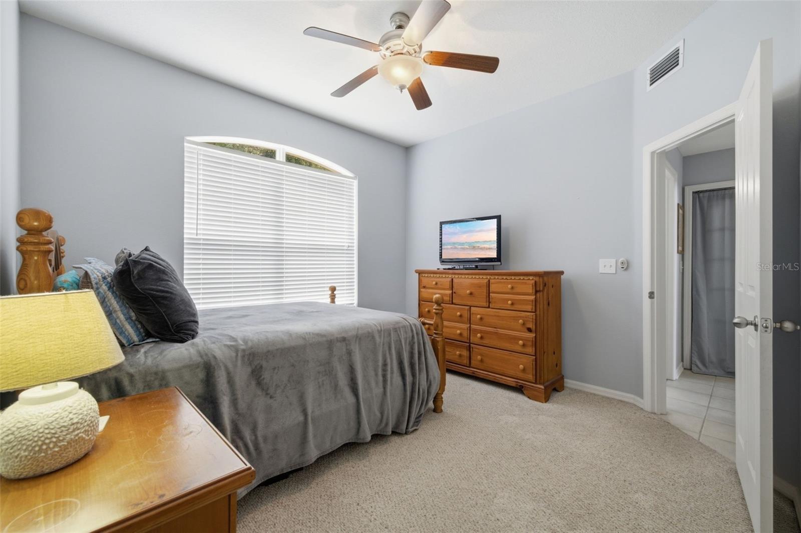 6846 PINE SPRINGS — photo 33