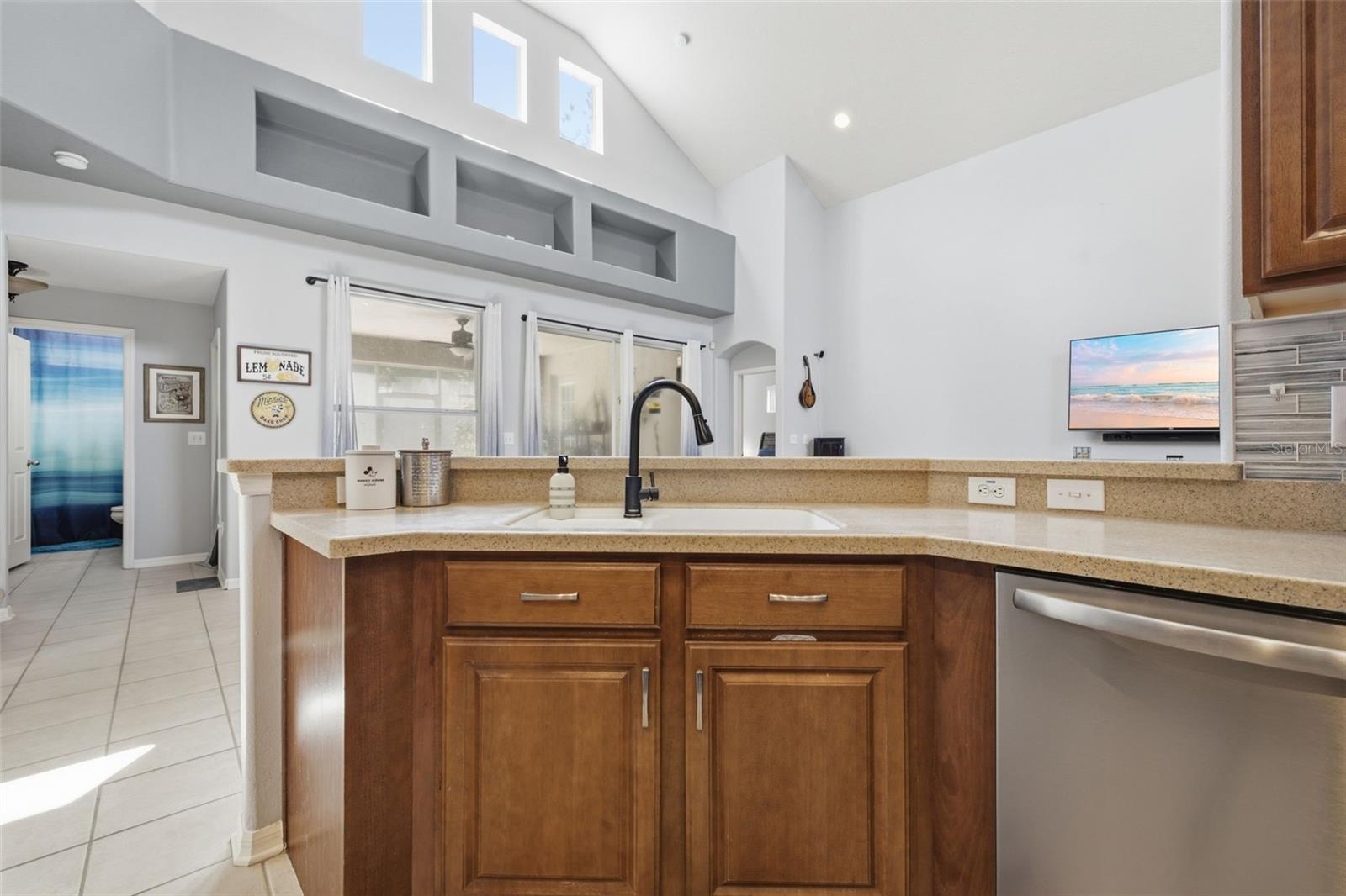 6846 PINE SPRINGS — photo 22