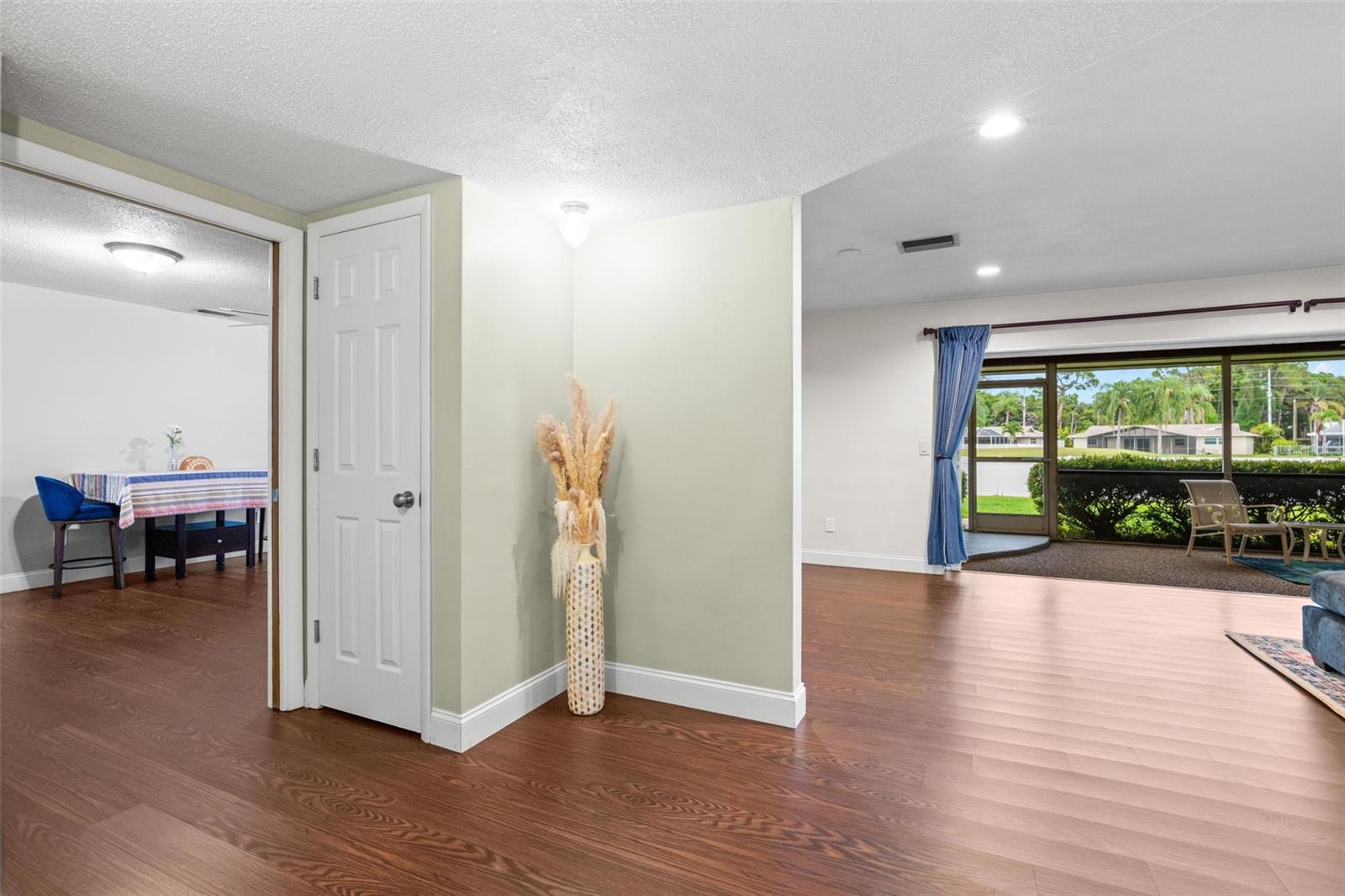 6729 TEQUESTA DR — photo 3