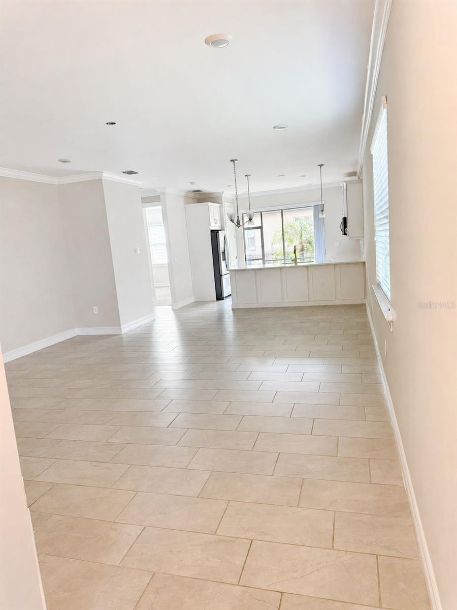 120 MOSCATA WAY — photo 2