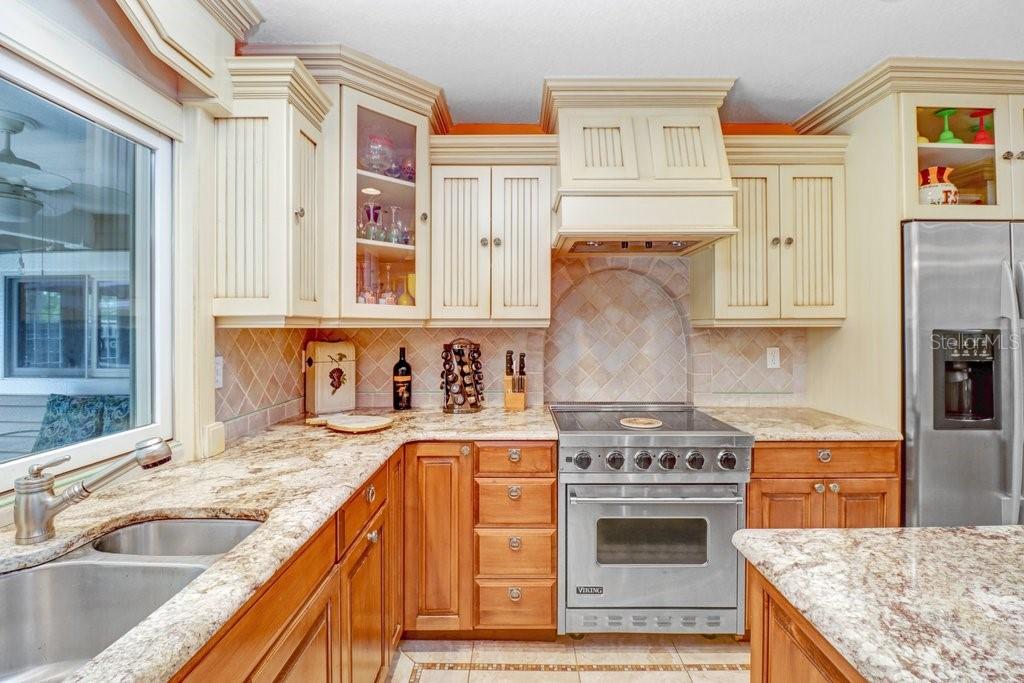 1976 DUNLOE CIR — photo 16
