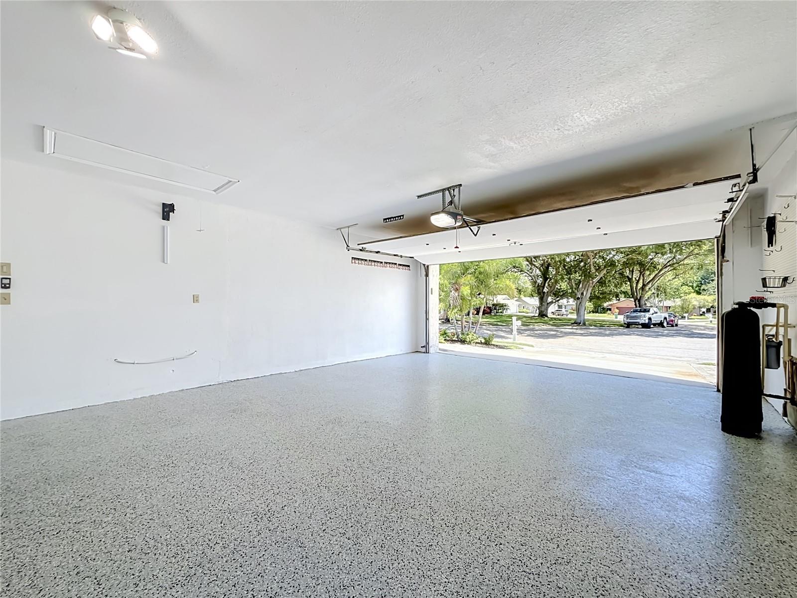 2632 CAMILLE DR — photo 41